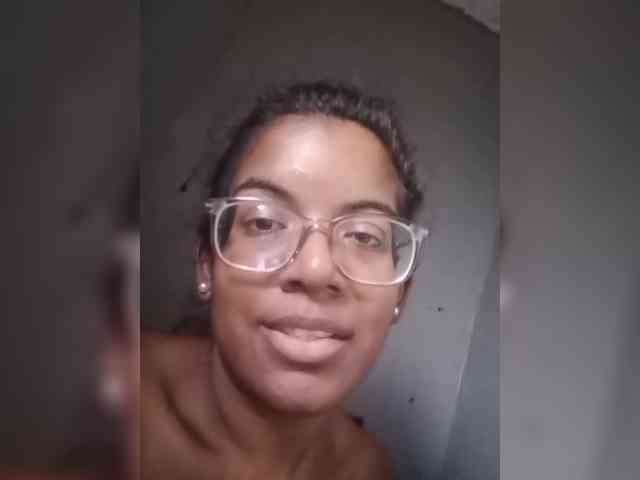 IndianBeaut webcam