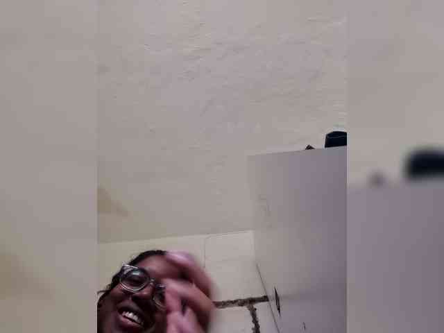 chatroom porn IndianBeaut