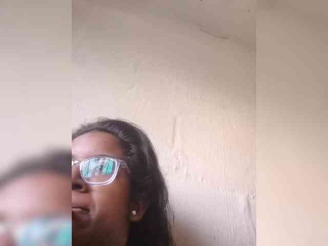 IndianBeaut webcam