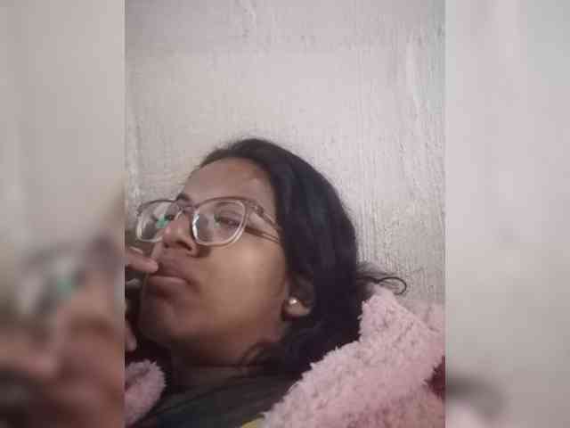 IndianBeaut webcam