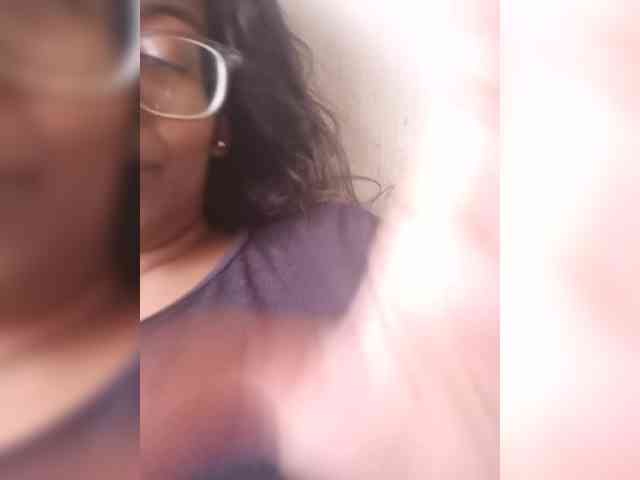 IndianBeaut webcam