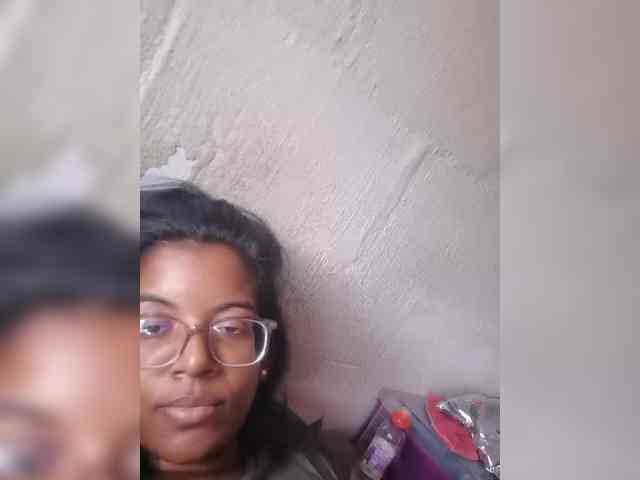 IndianBeaut webcam