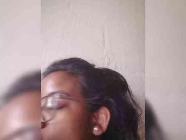 IndianBeaut webcam