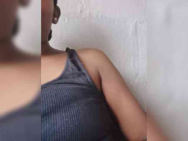 IndianBeaut webcam