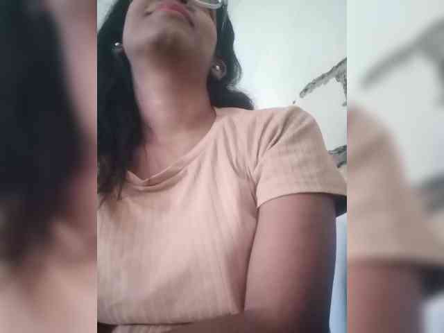 Model: IndianBeaut