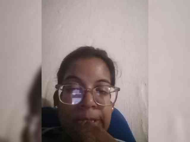 IndianBeaut webcam