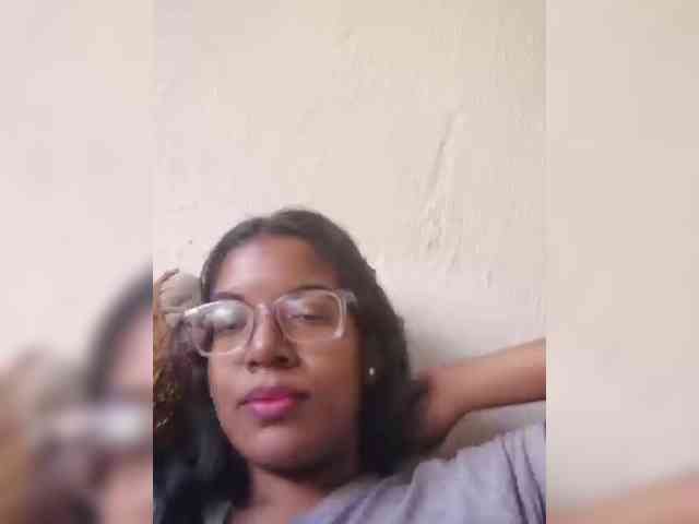 IndianBeaut webcam