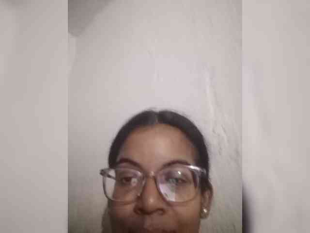 IndianBeaut webcam