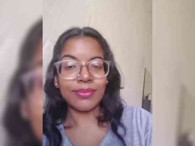 IndianBeaut webcam