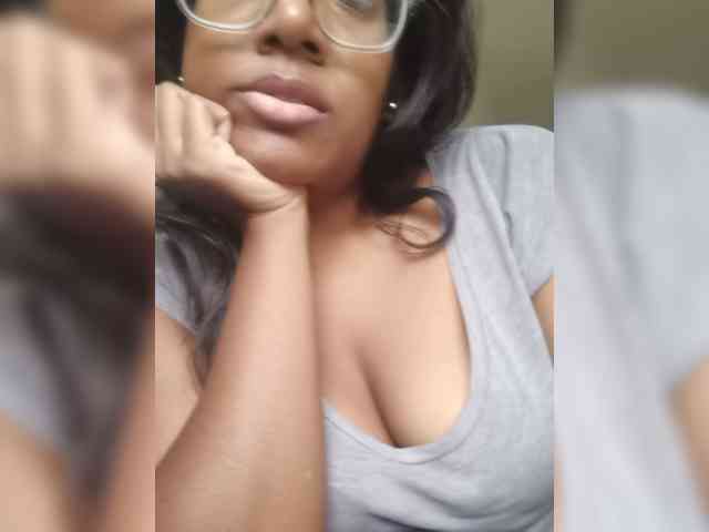 IndianBeaut webcam
