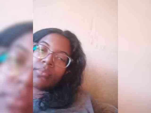 IndianBeaut webcam