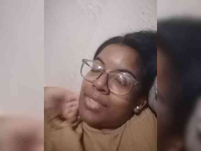 Model: IndianBeaut