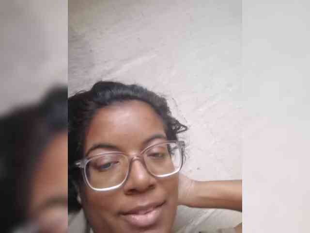 IndianBeaut webcam