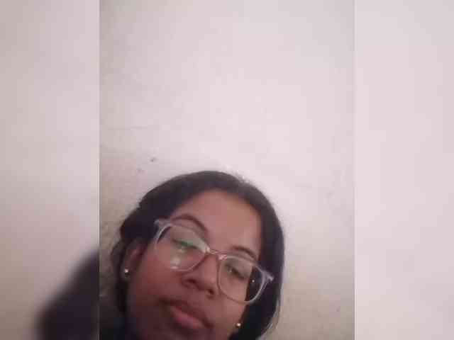 IndianBeaut webcam