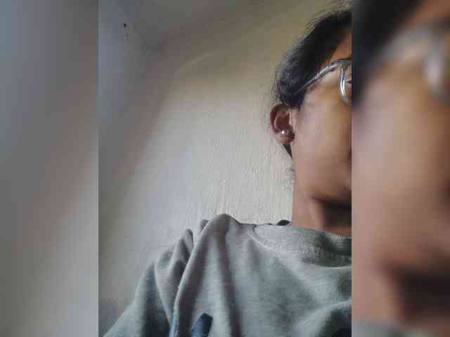 IndianBeaut webcam