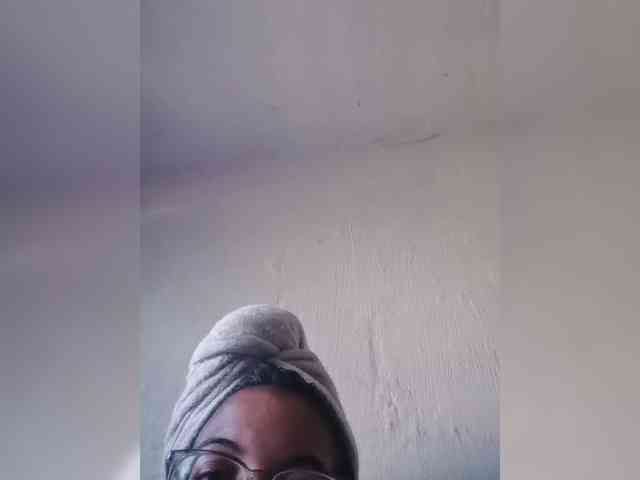 IndianBeaut webcam