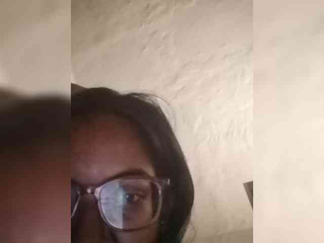 IndianBeaut webcam