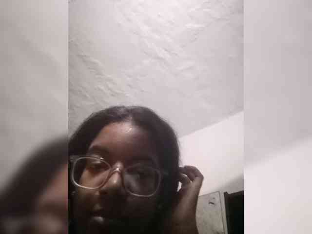 IndianBeaut webcam