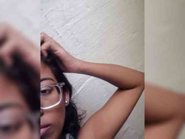 IndianBeaut webcam