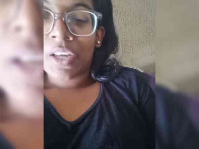 IndianBeaut webcam