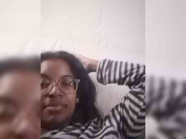 IndianBeaut webcam