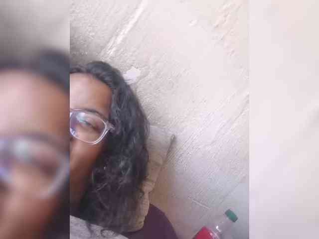 IndianBeaut webcam