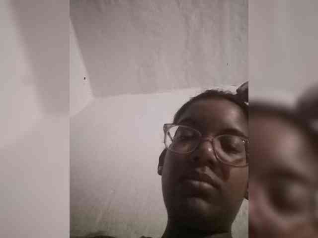 IndianBeaut webcam