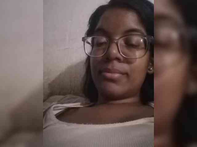 IndianBeaut webcam
