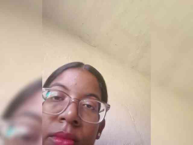 IndianBeaut webcam