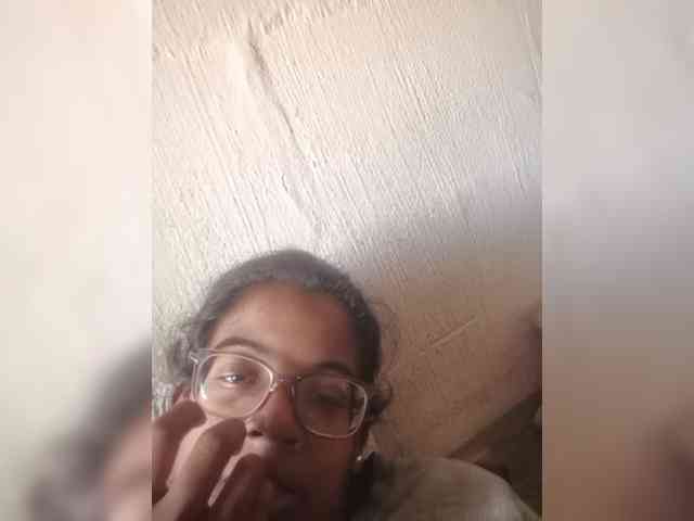 IndianBeaut webcam