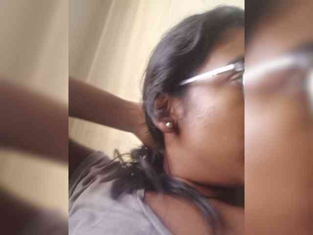 IndianBeaut webcam