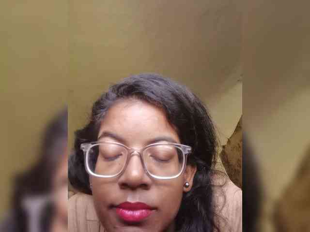 IndianBeaut webcam
