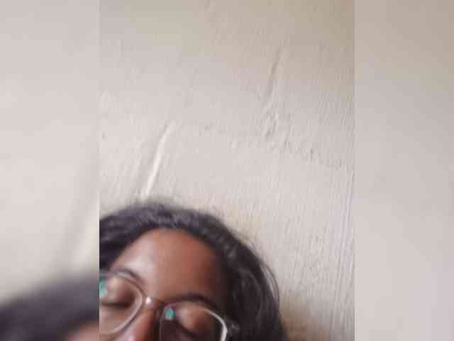 IndianBeaut webcam