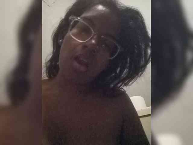 IndianBeaut webcam