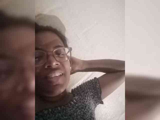 IndianBeaut webcam