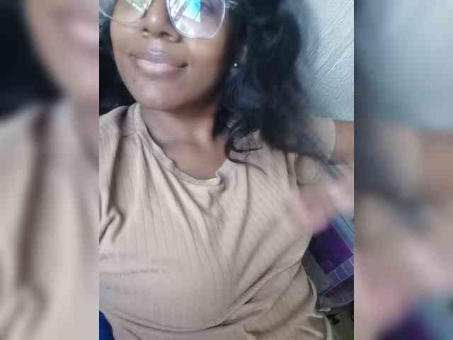 IndianBeaut webcam