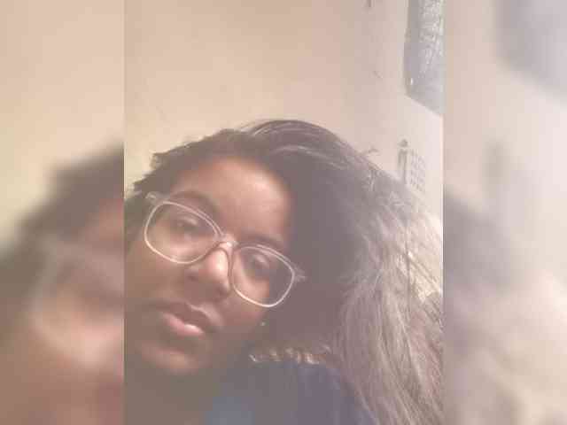 IndianBeaut webcam