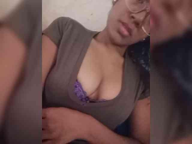 IndianBeaut webcam