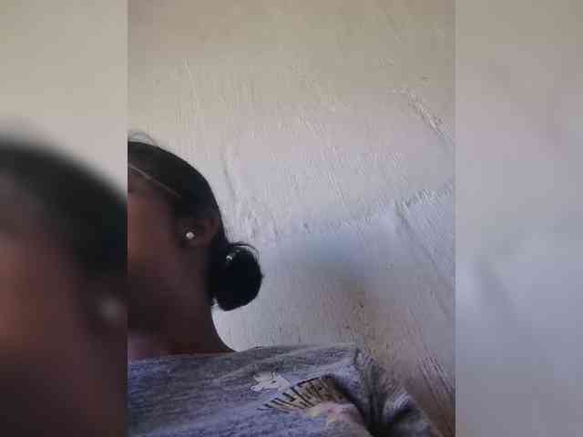 IndianBeaut webcam