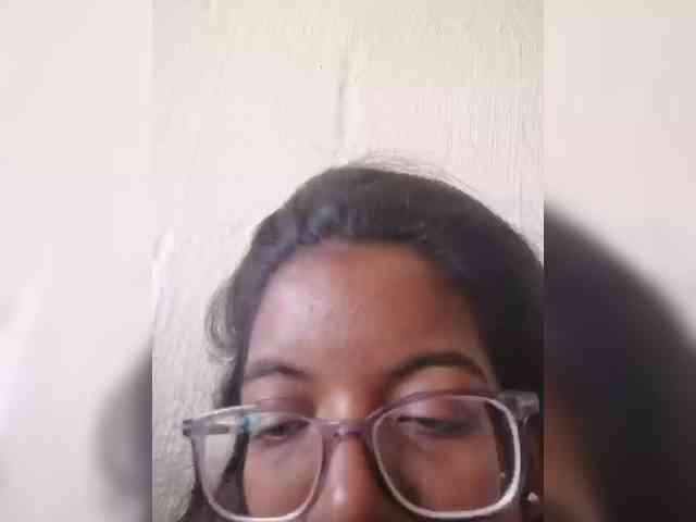 IndianBeaut webcam