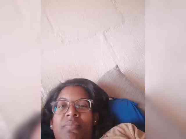 IndianBeaut webcam