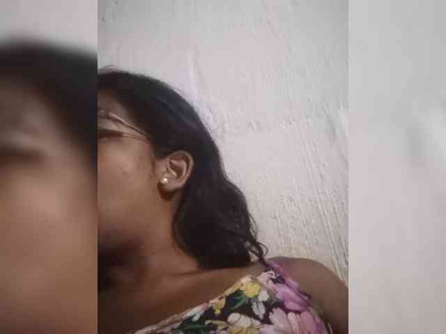 IndianBeaut webcam