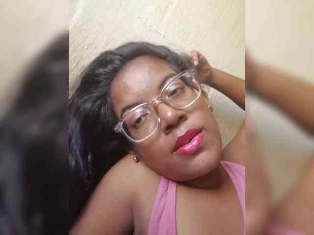IndianBeaut webcam