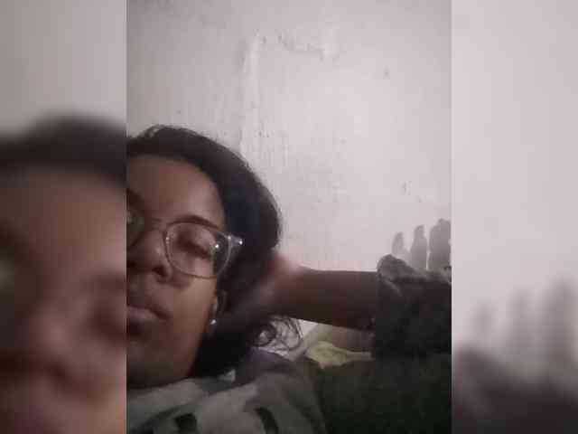 IndianBeaut webcam