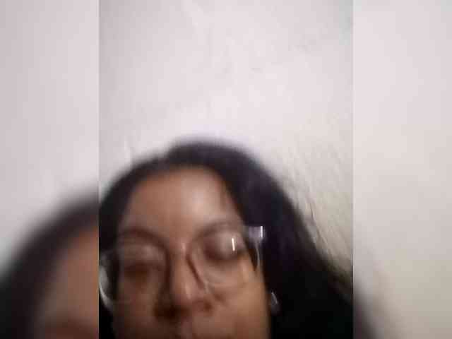 IndianBeaut webcam