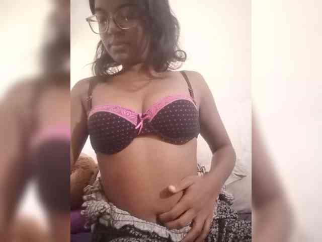 Model: IndianBeaut