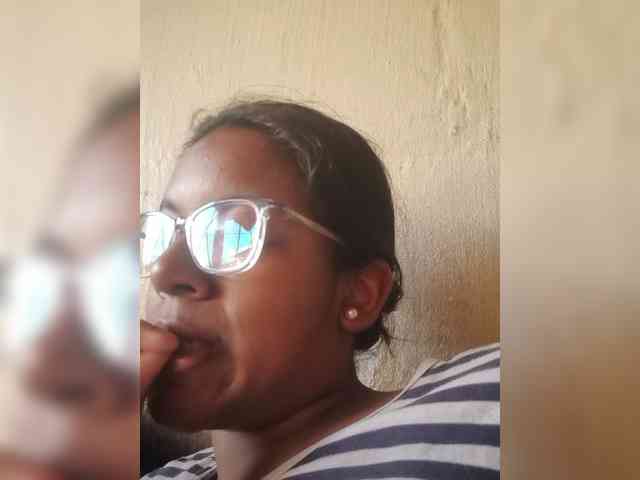IndianBeaut webcam