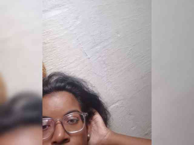 Indianbeaut's cam show statistics and live stream