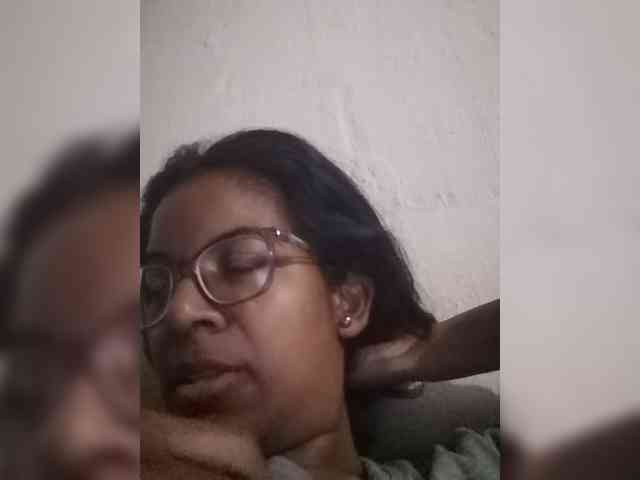 IndianBeaut webcam