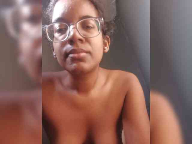 IndianBeaut webcam